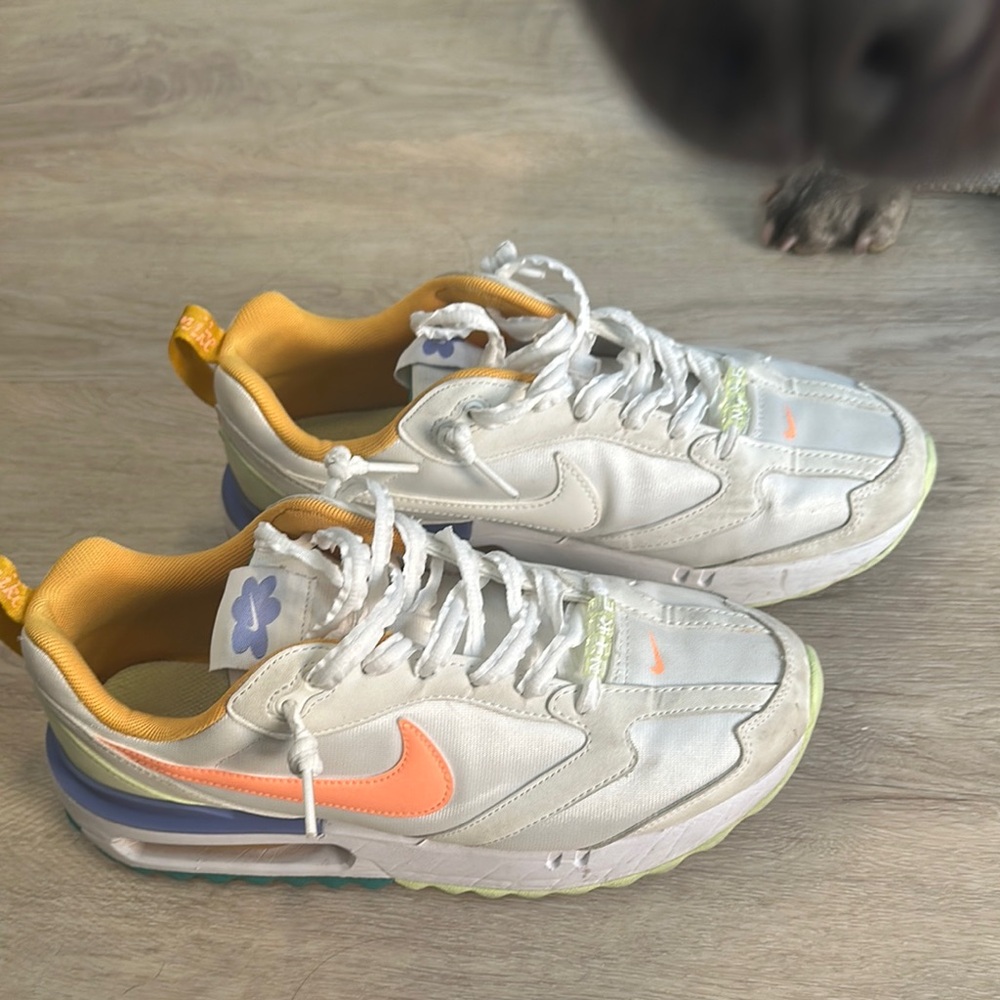 Nike White and Orange Sneakers